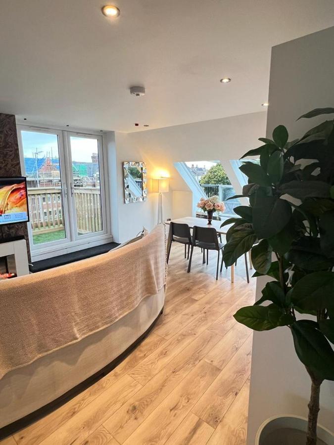 Apartamento Stunning Luminous Penthouse/ 2Beds 2Baths Bournemouth Exterior foto